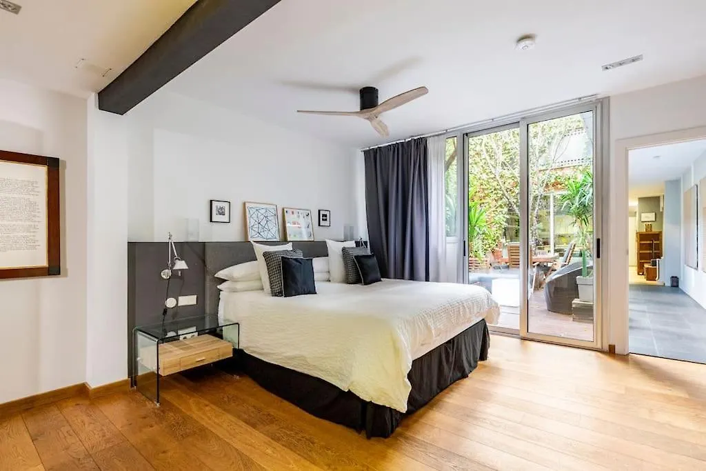 Artlifebcn Urban Oasis Apartment 0*, Barcelona
